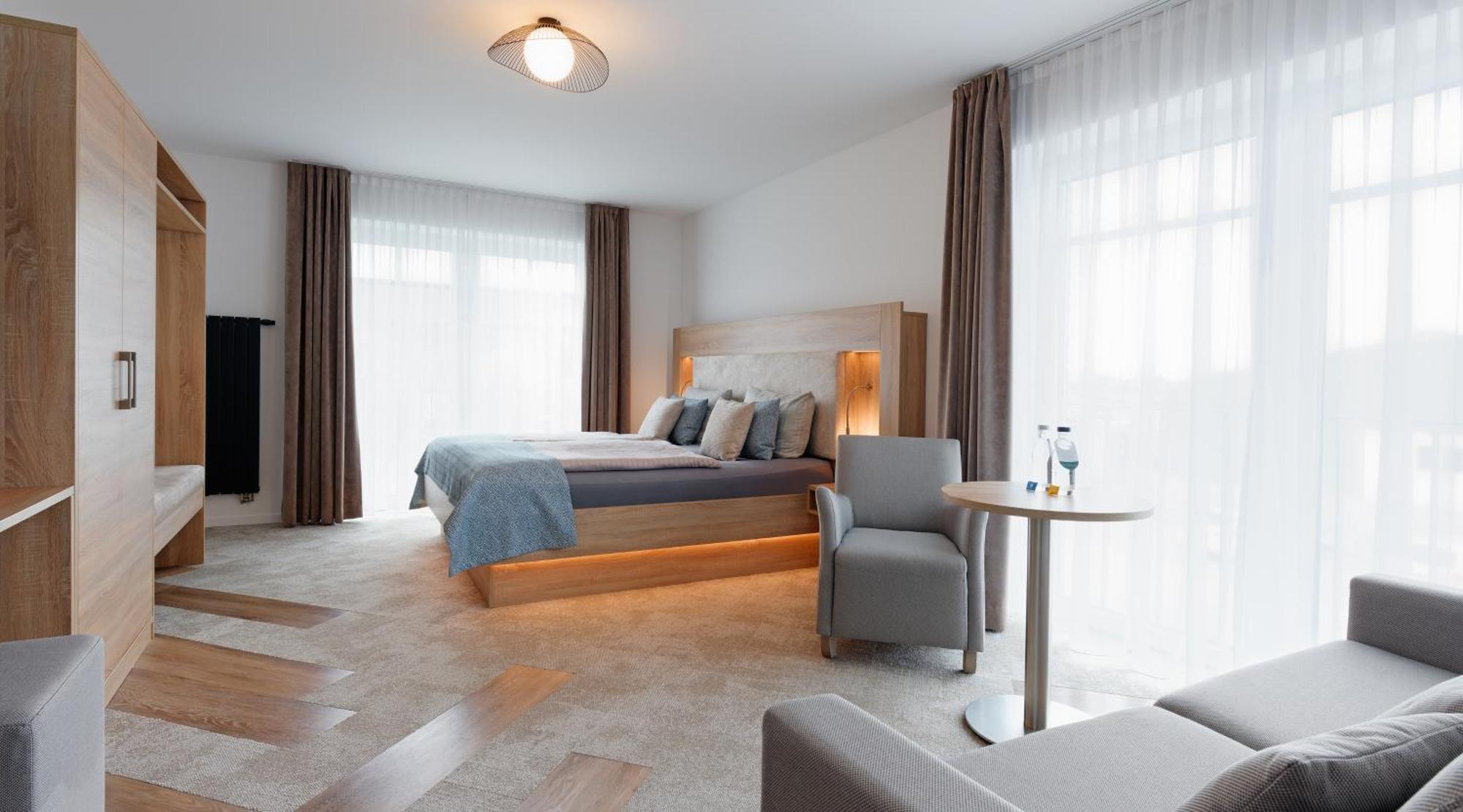 Hotel Schluister Park Каролинензиль Экстерьер фото